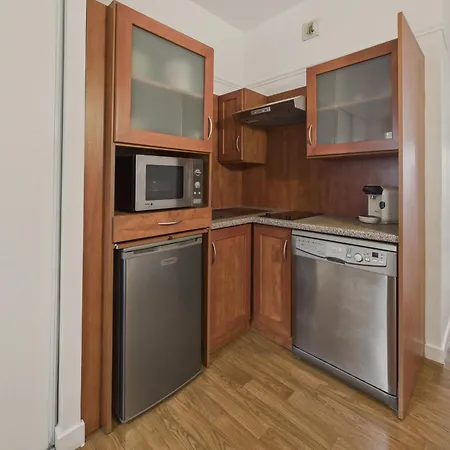 Apartment Vue Avec Balcon - Pour 2 Avec Piscine *