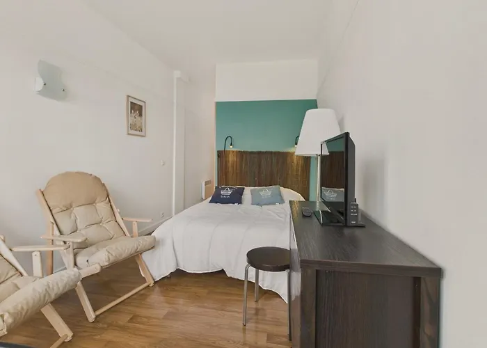 Appartement Vue Avec Balcon - Pour 2 Avec Piscine